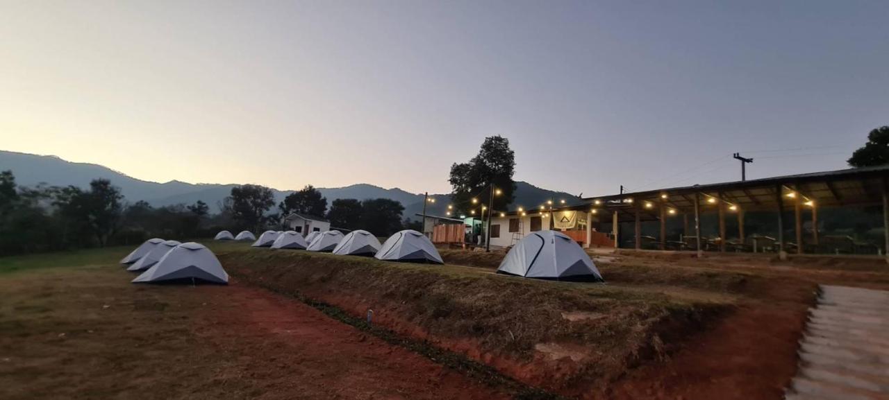 ข้างเขาแคมป์ Khangkhao Camp Ban Yang Khun Wang Bagian luar foto